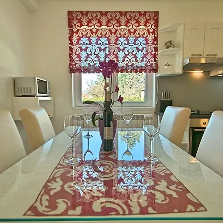 Apartment Tatty *