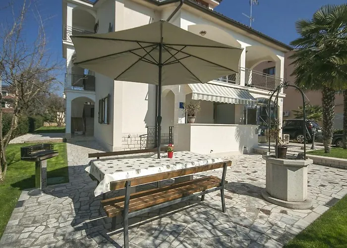 アパート Tatty ポレッチ